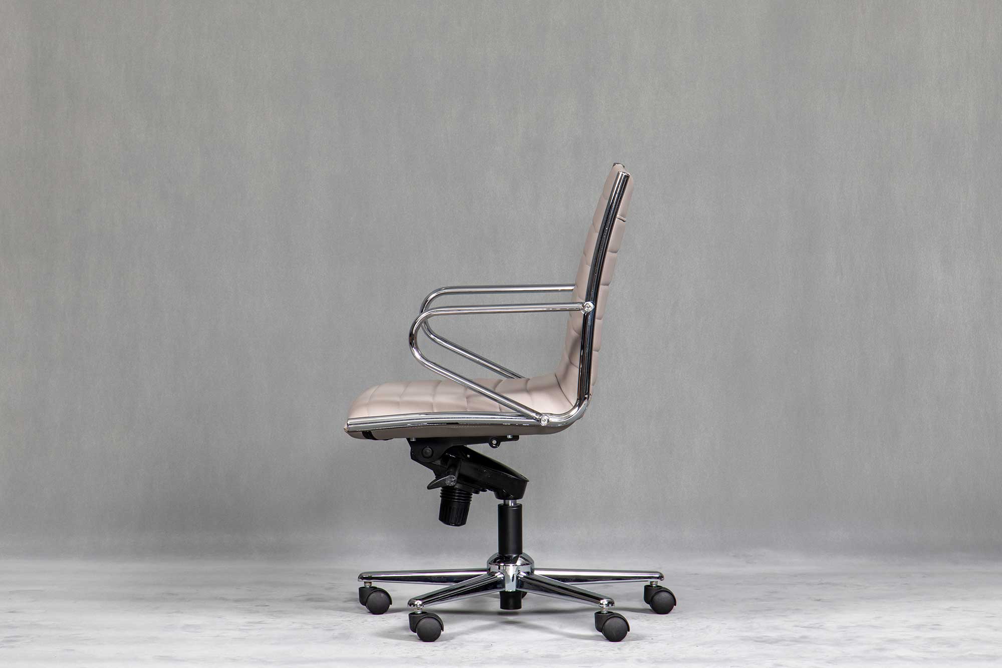 طراحی صندلی اداری مدل 5612