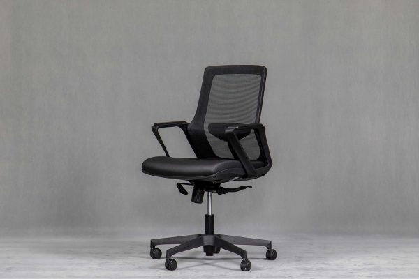 طراحی صندلی کارمندی مدل I62