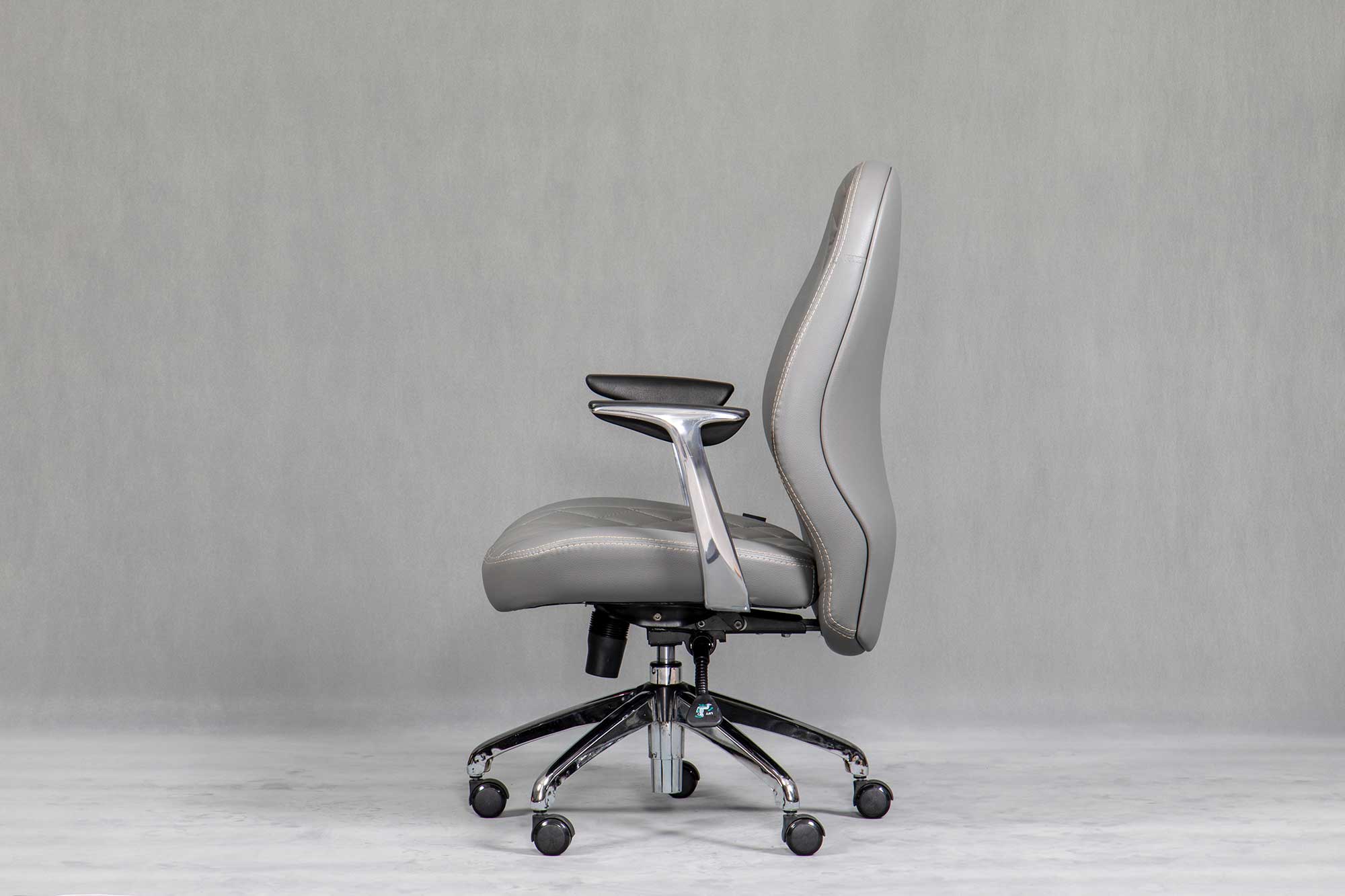 طراحی صندلی XF860