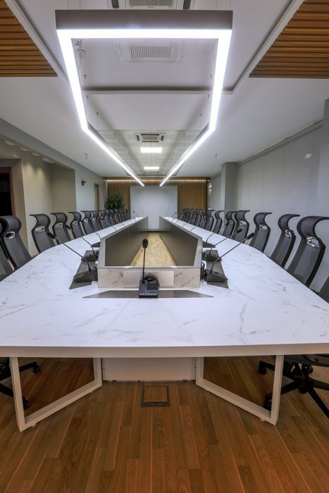 اهمیت نورپردازی در دکوراسیون داخلی و محیط های اداری پادایران