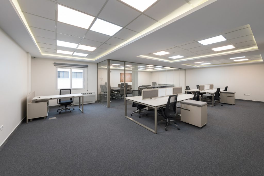 موکت در شرکت مشاوره دکوراسیون داخلی اداری پادایران