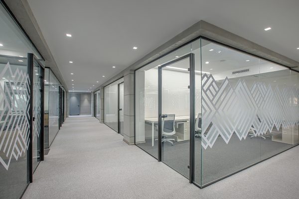 پارتیشن تک جداره شیشه ایی پارتیشن تک جداره شیشه ایی